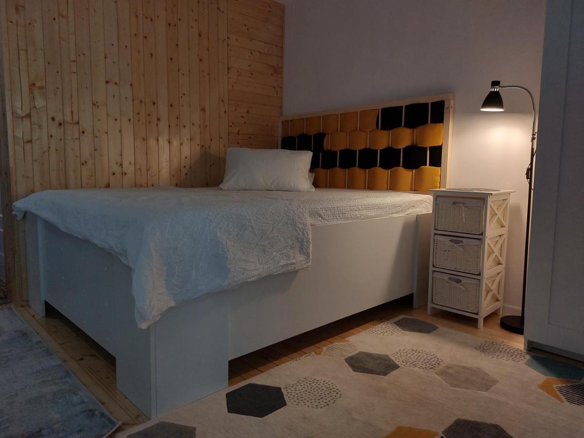Studio 22 Craiova Luaran gambar